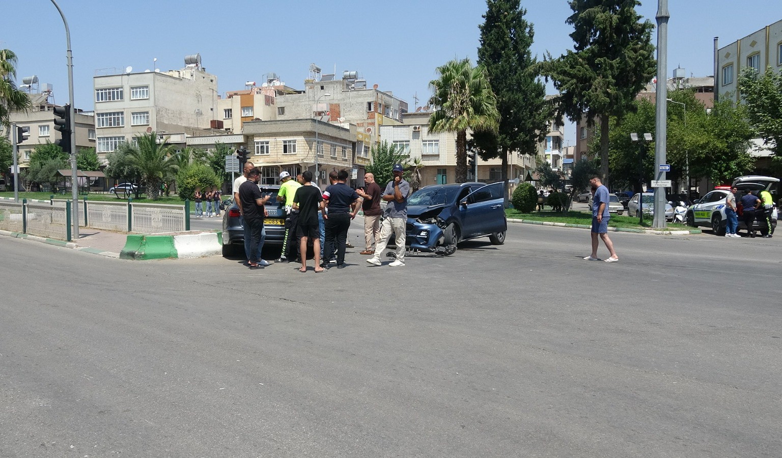 Kilis’te iki otomobil çarpıştı: 4 kişi yaralandı