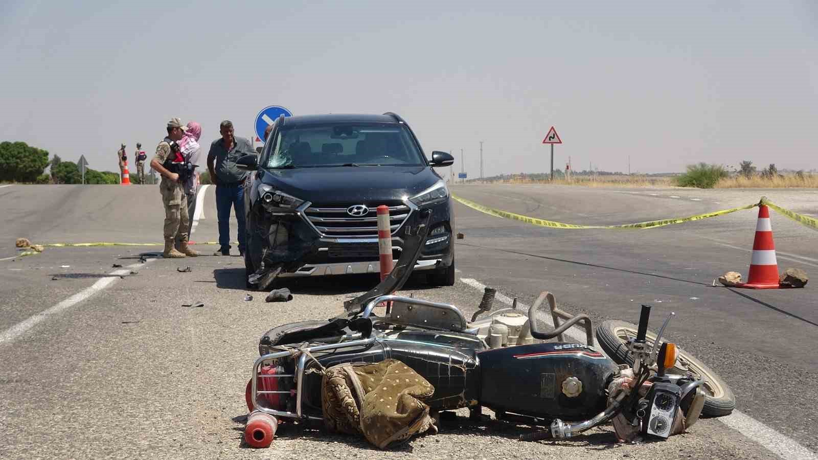 Kilis’te otomobil ile çarpışan motosikletin sürücüsü hayatını kaybetti